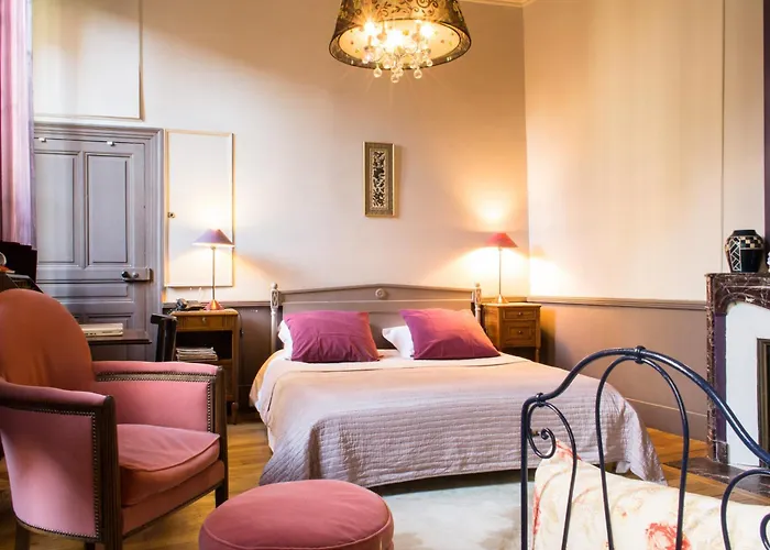 Authentic Flat In Dijon